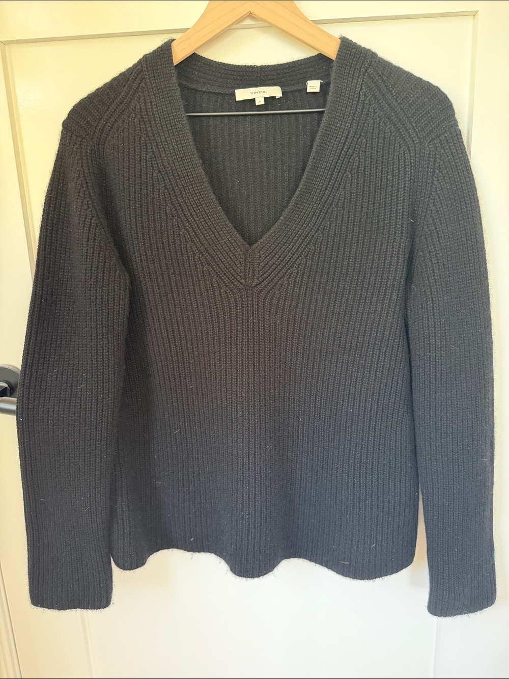 Vince Black Cashmere V-neck Shaker knit Loose Fit Small